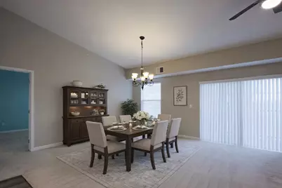 2592 Middle Road #313, Bettendorf, IA 52722 - Photo 16