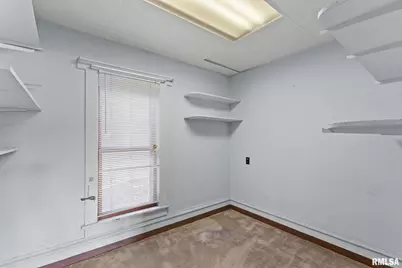 2709 16th Street, Moline, IL 61265 - Photo 8