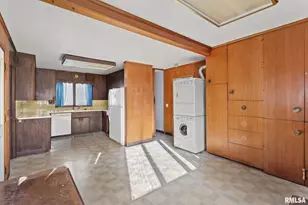 2709 16th St, Moline, IL 61265 - Photo 12