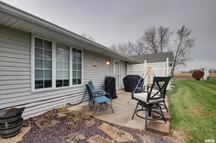 3012 Bluff Ridge Dr, Quincy, IL 62305 - Photo 2