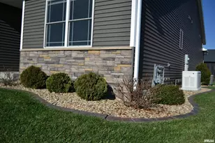 4605 Bellevue Dr, Springfield, IL 62711 - Photo 2