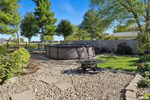 353 E 4th Ave, Woodhull, IL 61490 - Photo 8