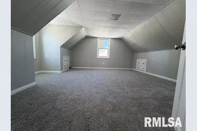 2113 N Marquette St Street, Davenport, IA 52806 - Photo 18