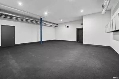 2400 24th Street, Rock Island, IL 61201 - Photo 18