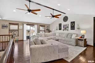 5759 Riverview Rd, Fulton, IL 61285 - Photo 12