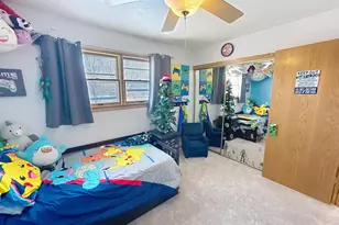 8119 10th St W, Rock Island, IL 61201 - Photo 10