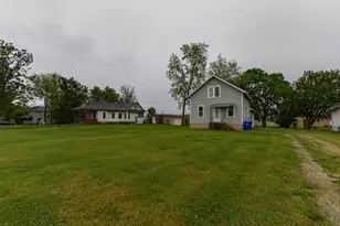 436 Hollis St, Kewanee, IL 62443 - Photo 2