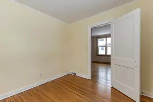 436 Hollis St, Kewanee, IL 62443 - Photo 6