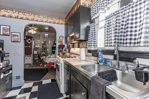 116 W Garfield St, Kewanee, IL 61443 - Photo 16