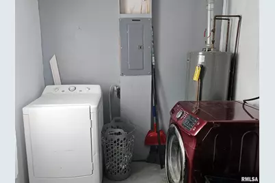 201 E May Street, Joy, IL 61260 - Photo 12