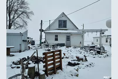 201 E May Street, Joy, IL 61260 - Photo 2