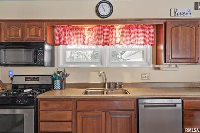 3309 33rd Avenue, Rock Island, IL 61201 - Photo 12