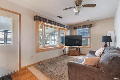 4523 S Concord Street, Davenport, IA 52802 - Photo 18