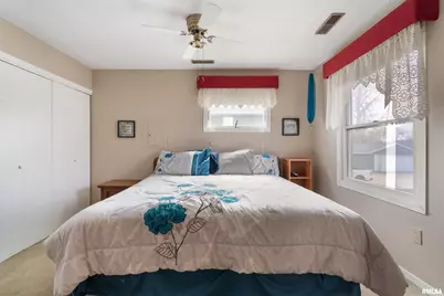 4523 S Concord Street, Davenport, IA 52802 - Photo 28