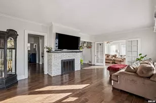 404 S College Ave, Aledo, IL 61231 - Photo 4