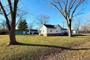107 W Main St, Earlville, IL 62932 - Photo 1