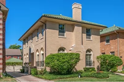 1215 N Linden Avenue, Oak Park, IL 60302 - Photo 1