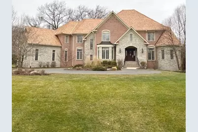 66 S Wynstone Drive, North Barrington, IL 60010 - Photo 1