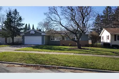746 N Glenwood Place, Aurora, IL 60506 - Photo 1