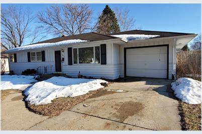 3817 Tennessee Drive - Photo 1