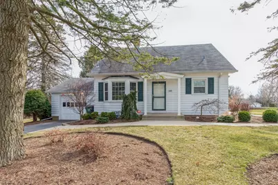 1037 W Kenilworth Avenue, Palatine, IL 60067 - Photo 1