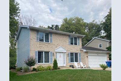 331 S Hickory Avenue - Photo 1