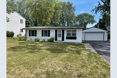 4402 Mapleleaf Drive - Photo 1