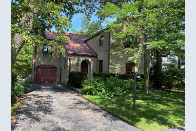 1353 Lincoln Avenue S - Photo 1