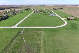 2439 N 4210th Rd, Sheridan, IL 60551 - Photo 1