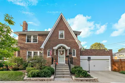 547 S Kensington Avenue, La Grange, IL 60525 - Photo 1