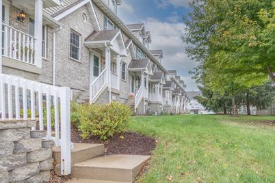 233 Judy Lane - Photo 1
