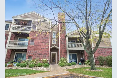 110 Glengarry Drive #108, Bloomingdale, IL 60108 - Photo 1