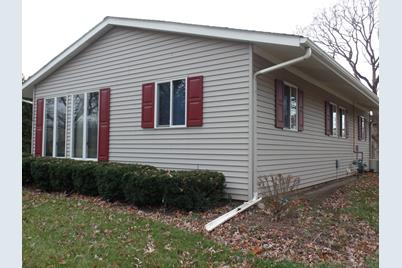 112 Austin Avenue - Photo 1