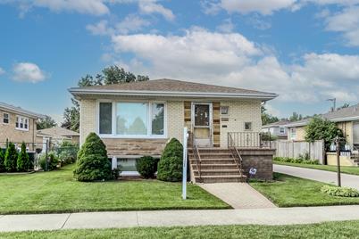 7207 Ponto Dr, Morton Grove, IL 60053 - MLS 11425928 - Coldwell Banker