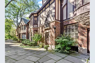 555 Hill Terrace #207, Winnetka, IL 60093 - Photo 1