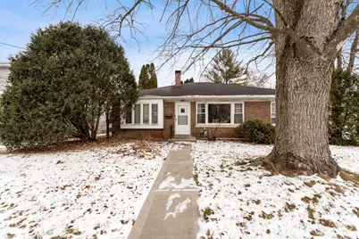 545 Lill Street, Barrington, IL 60010 - Photo 1