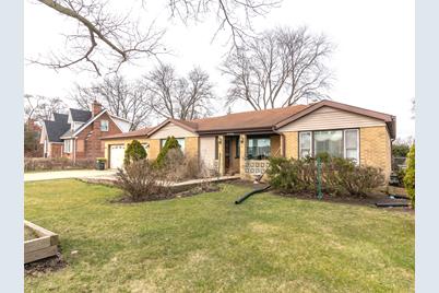 9430 Greenwood Avenue, Des Plaines, IL 60016 - Photo 1