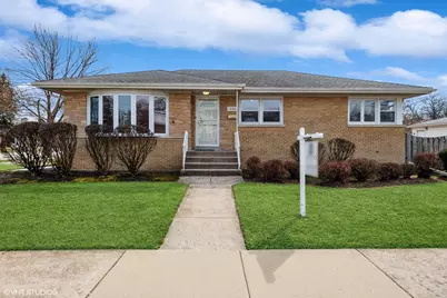 1620 S Cumberland Avenue, Park Ridge, IL 60068 - Photo 1