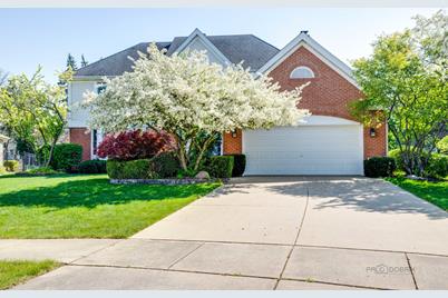 3015 Roslyn Lane E, Buffalo Grove, IL 60089 - Photo 1