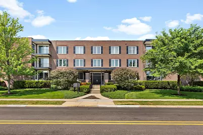 1350 N Western Avenue #201, Lake Forest, IL 60045 - Photo 1