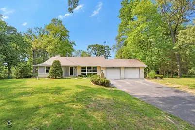 4995 Oakridge Drive, Saint Anne, IL 60964 - Photo 1
