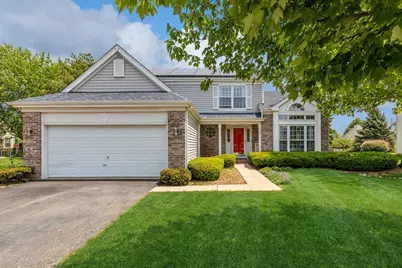 19 N London Court, South Elgin, IL 60177 - Photo 1