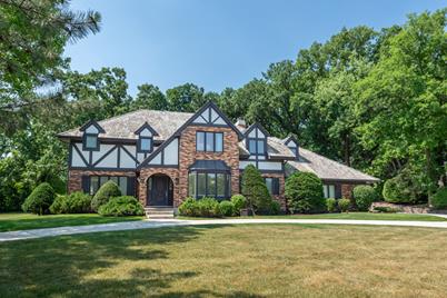 703 Midwest Club Parkway, Oak Brook, IL 60523 - Photo 1