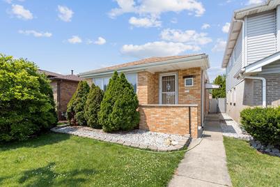 7740 S Melvina Avenue, Burbank, IL 60459 - Photo 1