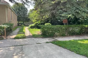 11202 S Christiana Ave, Chicago, IL 60655 - Photo 1