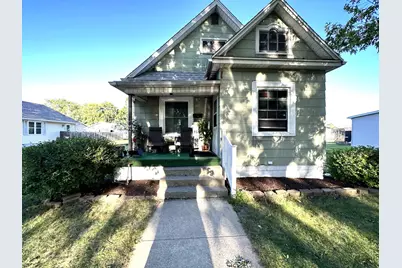 142 N Fulton Avenue, Bradley, IL 60915 - Photo 1