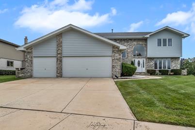 7819 Lakeside Drive, Tinley Park, IL 60487 - Photo 1