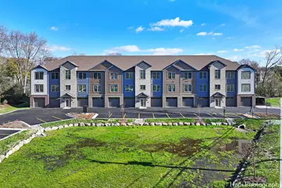 319 S Glendale Avenue #203, Barrington, IL 60010 - Photo 1