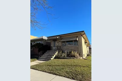 5601 N Mango Avenue, Chicago, IL 60630 - Photo 1