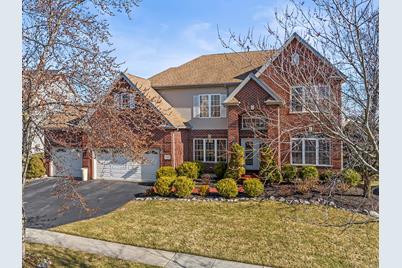 2085 Morningview Drive, Hoffman Estates, IL 60192 - Photo 1